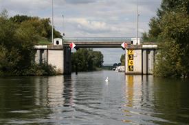 Doorlaat Maas naar Mookerplas