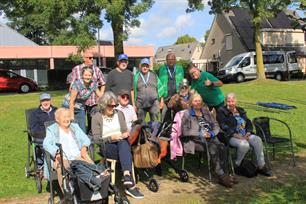 HSV Doesburg gaat Samen Vissen met bewoners van Biesemhuis 