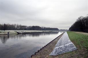 Waterschap Rijn en IJssel pakt op drie locaties dijk in